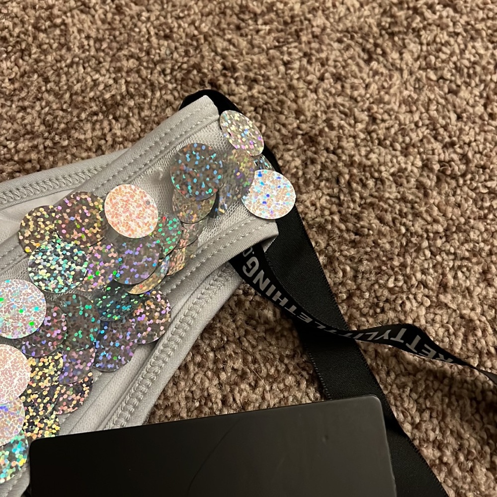 PrettyLittleThing Sequin High Leg Bikini Bottom - Picture 8 of 8